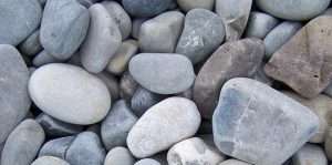 multicoloured-pebbles-on-beach